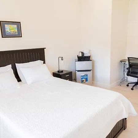 Addison Lee Cayman Villa